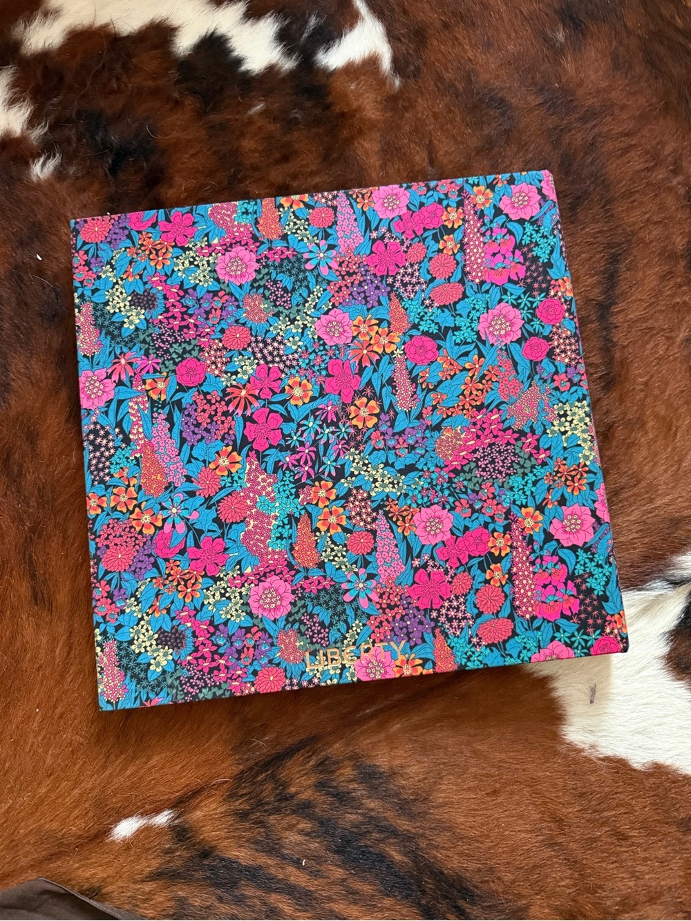 Liberty London photo book - Picture 3 of 3